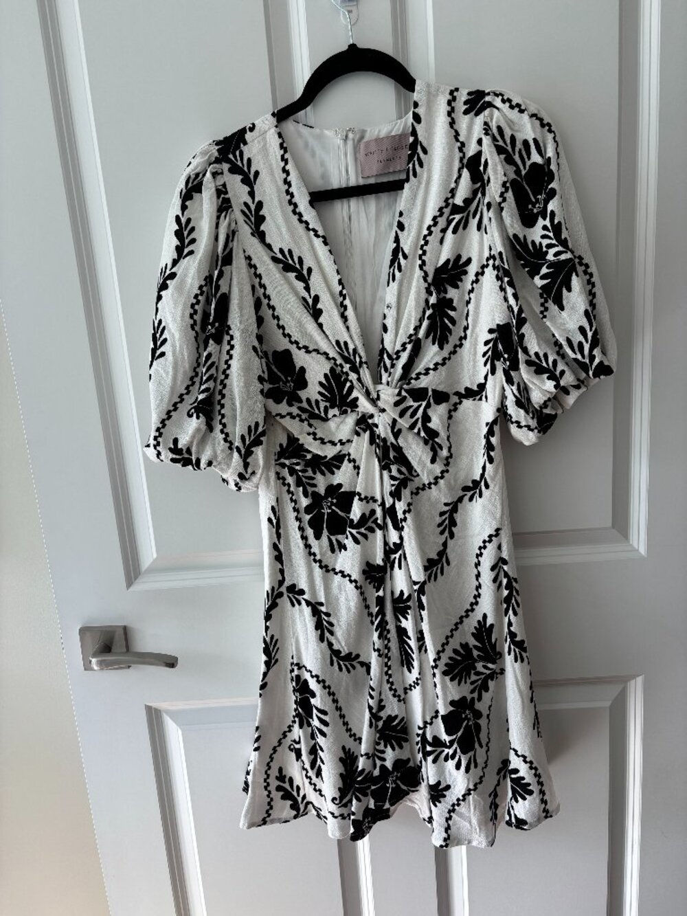 White Closet Elements Black & White Print Twist-Front Mini Dress, Puff Sleeve, S